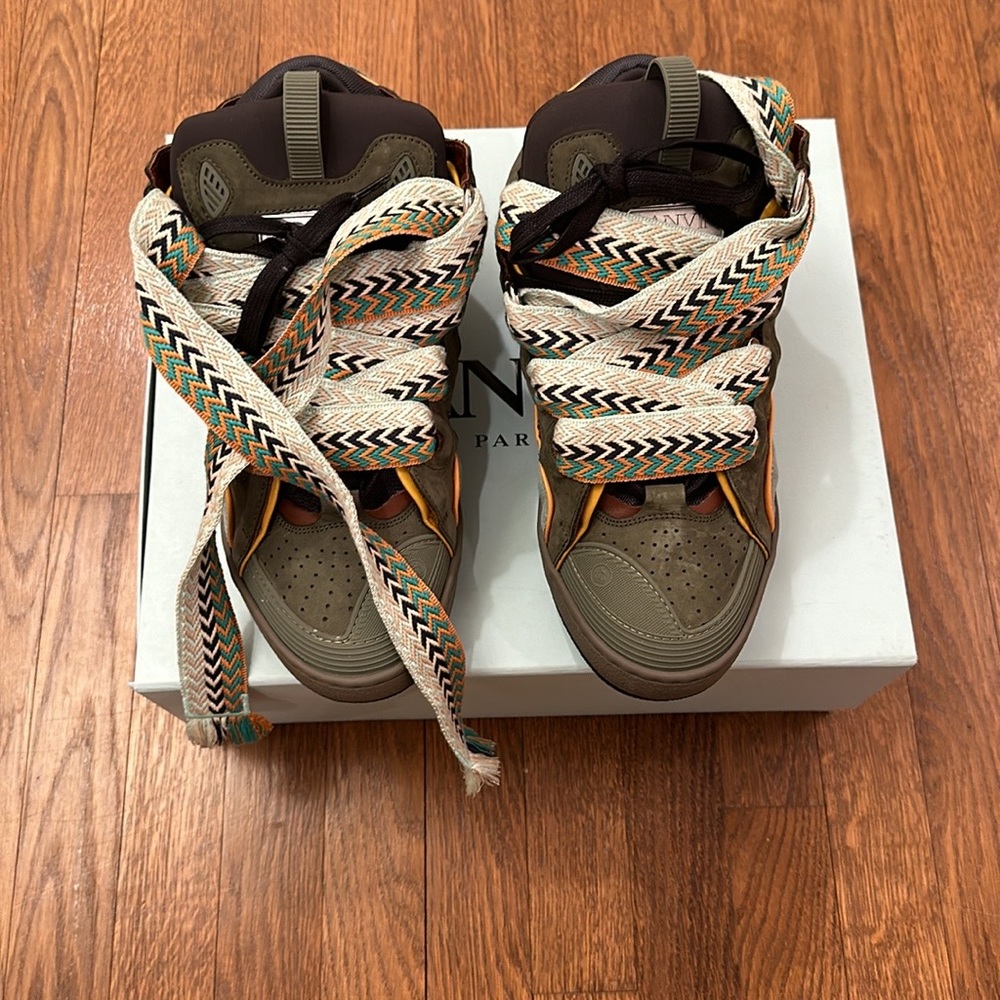 Men’s size 45 Lanvin Curb Sneakers.